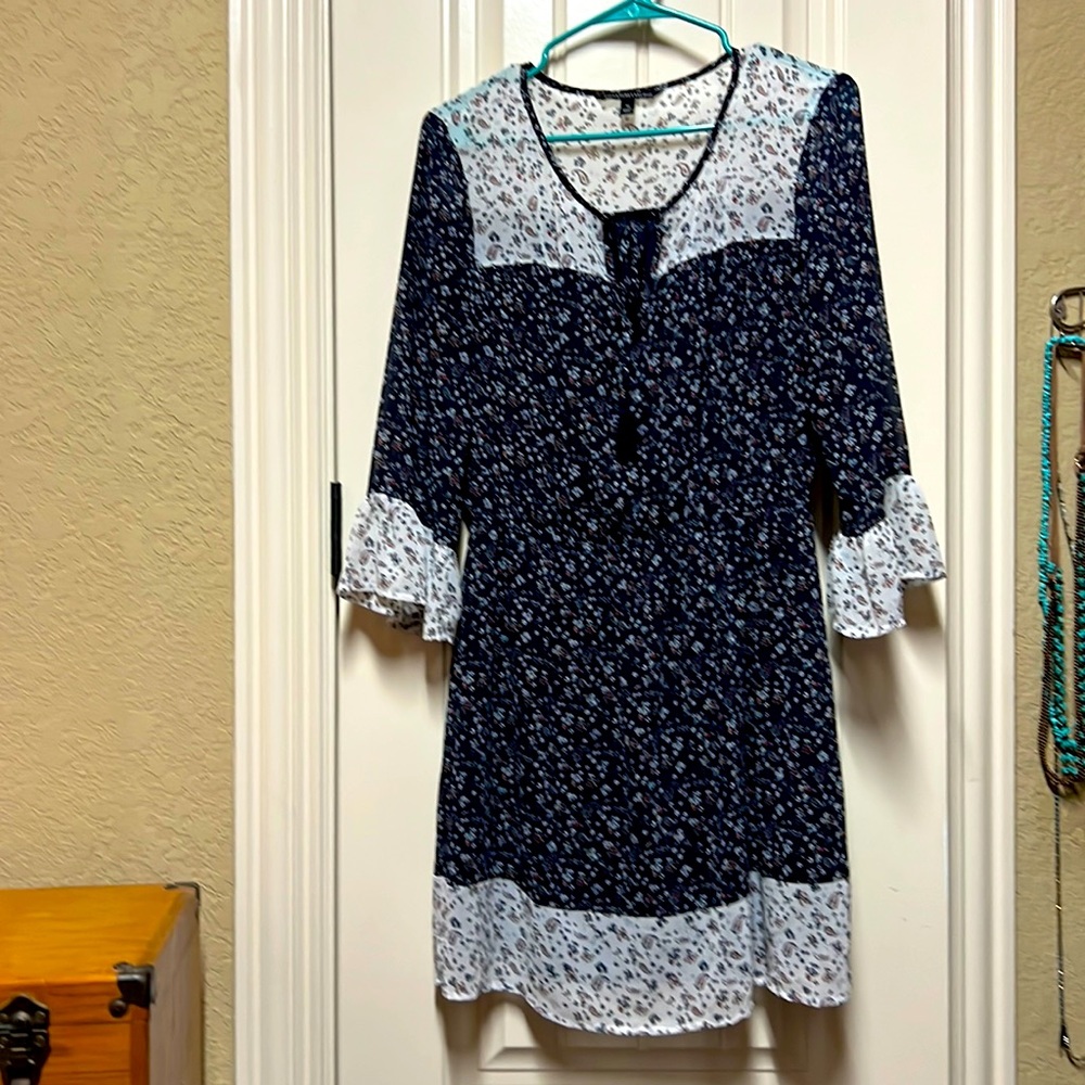 White and blue with small flowers 3/4 sleeves